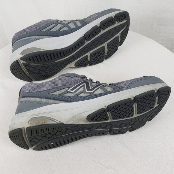 New Balance 847v2 Gray Leather Athletic Running Shoes Sz 8.5 - Picture 7 of 8